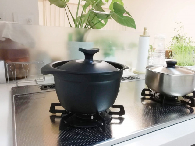 炊飯鍋の画像