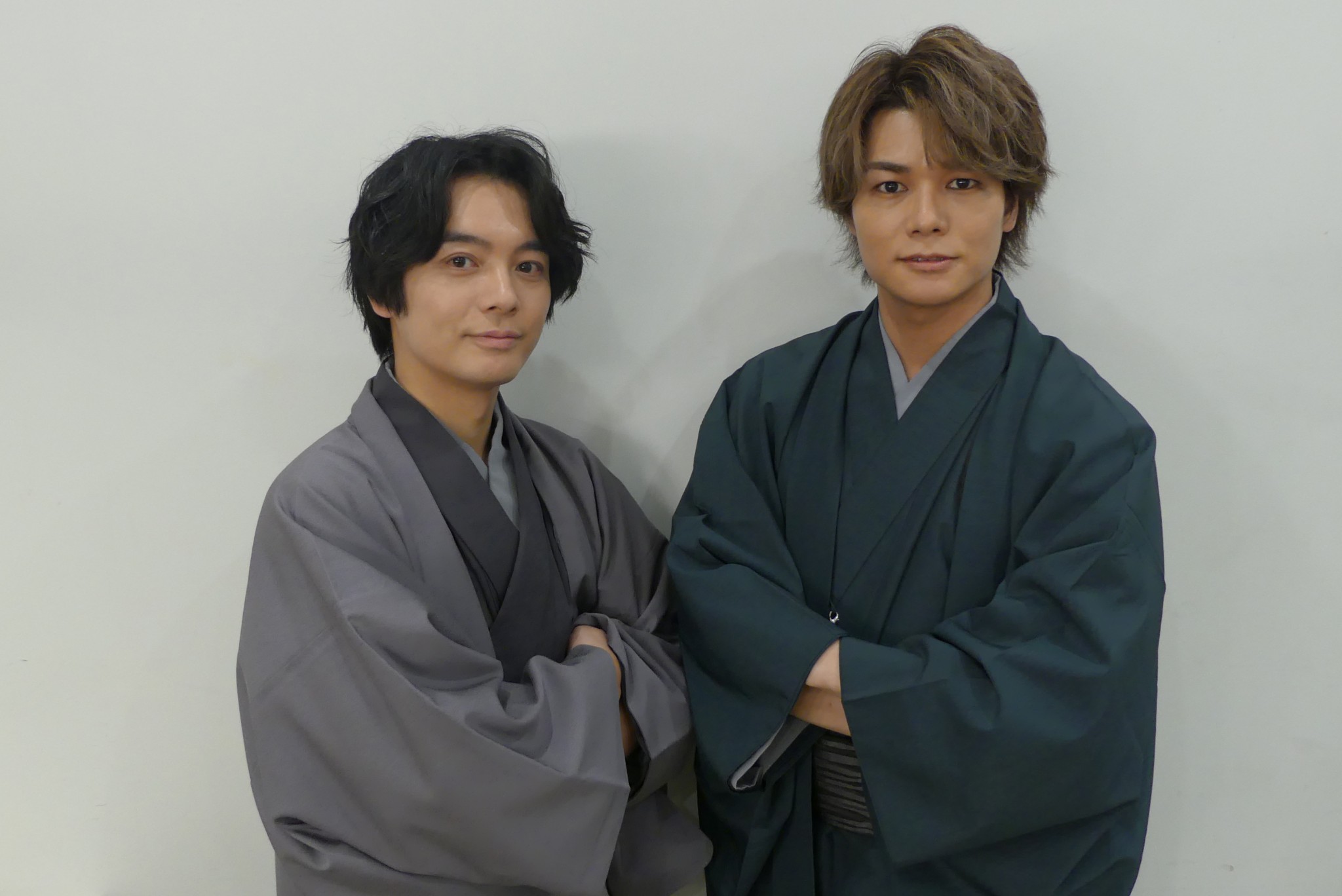 人気声優の榎木淳弥さん、八代拓さんに深掘りインタビュー。アニメ「め組の大吾 救国のオレンジ」の見所&プライベートを本音でトーク!
