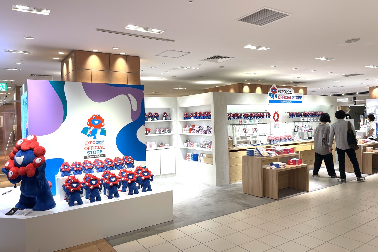 ミャクミャク&サンリオキャラクターズが登場【大丸梅田店】