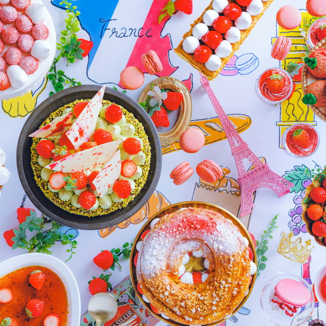 ホテルニューオータニ大阪」のいちごビュッフェで世界旅行!? 第一弾は