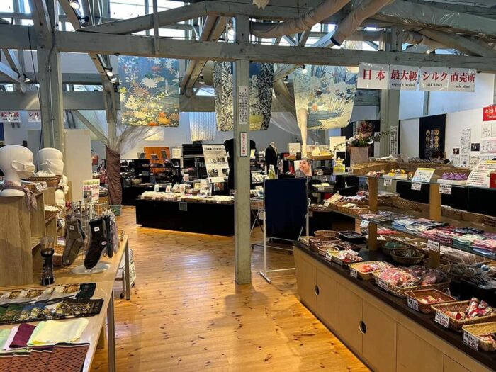 丹後ちりめん歴史館ショップ