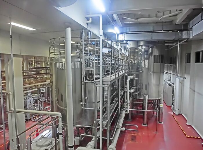 工場見学の様子