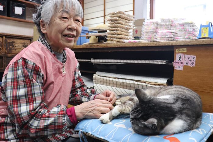 船はしや総本店／シロ店長